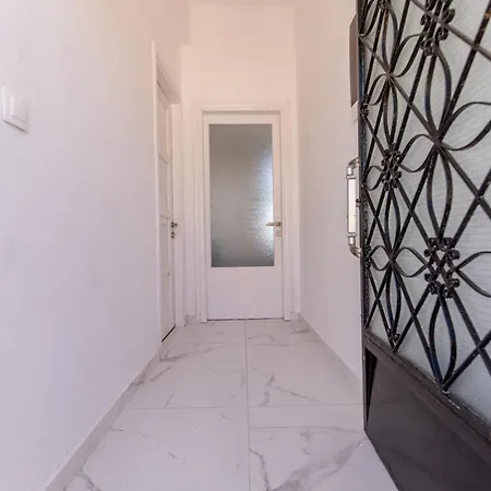 Apartament Caserma Regina